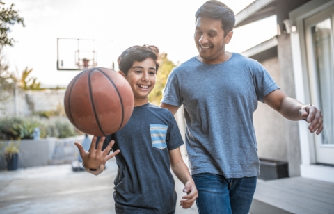 الصداقة بين الآباء والأبناء مهمة