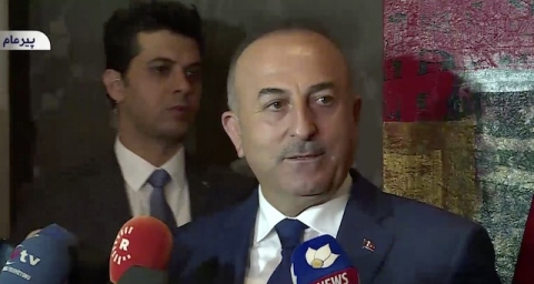 مولود جاوش اوغلو: العلاقات التجارية التي بيننا لاعلاقة له بالإستفتاء 