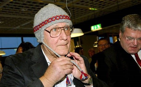 أثرى أثرياء العالم يرفض شراء ملابس جديدة تجنباً للتبذير