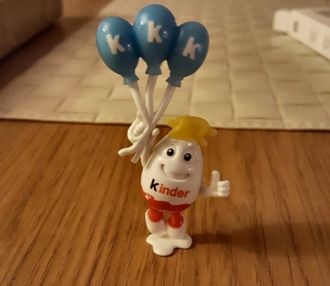 لعبة مشبوهة داخل شوكولا كيندر تثير غضب الأهالي