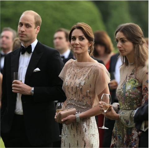 على غرار أبيه الأمير ويليام يخون زوجته كيت