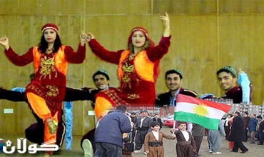 كرد أوروبا.. سعي للاندماج يقابله اعتزاز قومي وتشبث بالجذور