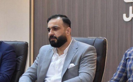ماراثون الإقالات يبدأ مبكراً.. الكربولي: وزير الكهرباء يبدأ مهامه بإقصاء الكوادر السنية حصراً