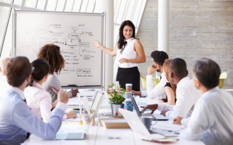 مهارات تواصل ضرورية لم تُدرّس في المدرسة على الإطلاق!