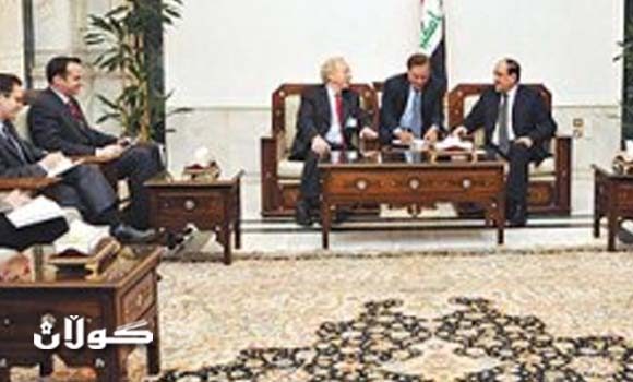 مقرب من المالكي : رئيس الوزراء وضع 3 شروط لاستقبال السيناتور ليبرمان