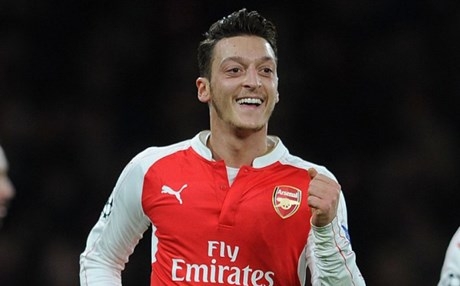 أوزيل يؤكد أنه باق مع الارسنال