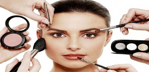 ما علاقة مستحضرات التجميل بالسرطان