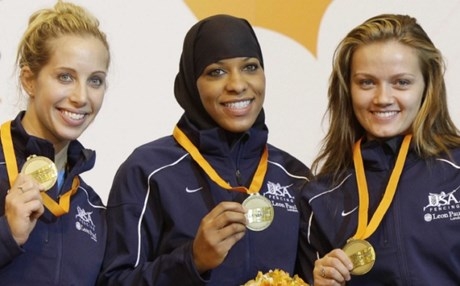 أول محجبة أمريكية تفوز بميدالية أولمبية