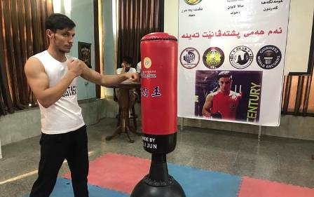 15 ألف دولار مقابل تسجيل اسم الملاكم مصطفى رشيد في موسوعة غينيس