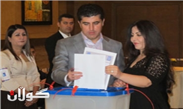 فتح مراكز الاقتراع في كردستان ورئيس حكومة الاقليم وعقيلته يدليان بصوتيهما مع بدء الاقتراع