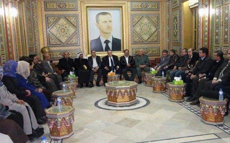 شاب كوردي يسعى لدخول موسوعة غينيس بـ 6 آلاف نحلة 