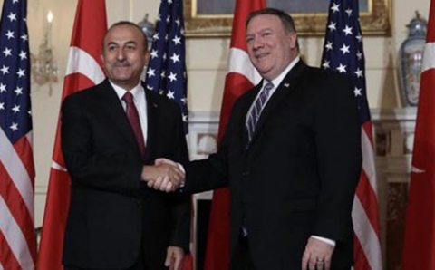 جاووش أوغلو وبومبيو يبحثان هاتفياً قرار سحب القوات الأمريكية من سوريا