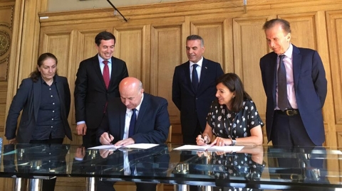 رسميا.. توقيع اتفاق توأمة باريس واربيل