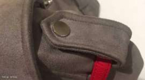 تغريدة تكشف سر وجود أزرار على كتف 