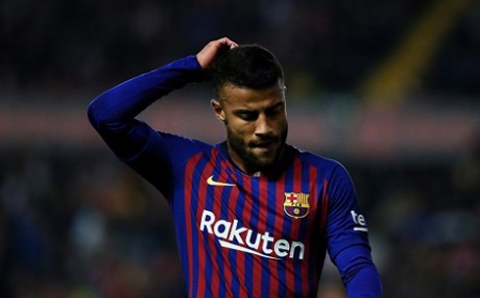 البرازيلي رافينيا ألكانتارا يغيب عن برشلونة لمدة 6 أشهر