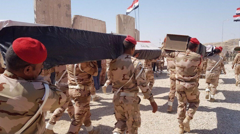 العراق وايران يتبادلان رفات جنود قضوا في حرب الثمانينات