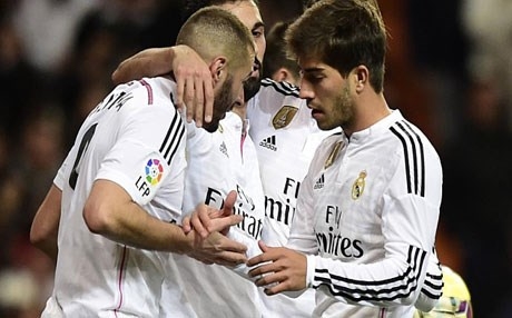 نجم ريال مدريد الاسباني يعلن اعتزاله بسبب تعرضه لمشاكل في القلب