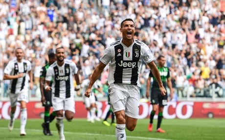 رونالدو يستعيد حسه التهديفي ويوقع أول ثنائية له بألوان اليوفي