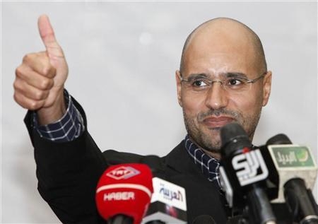 سيف الاسلام القذافي : الحديث عن رحيل القذافي 