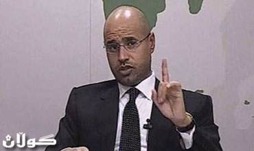 محتجون ليبيون يتحدون الرصاص للاطباق على القذافي