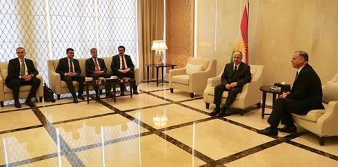 بدعوة من الملك عبد الله الثاني .. الرئيس البارزاني يصل الأردن