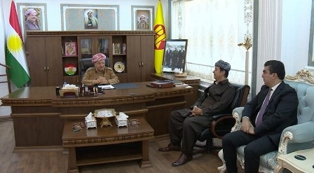 الرئيس البارزاني يلتقي مسؤولي الديمقراطي الكوردستاني في دهوك