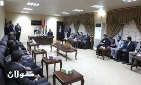 رئيس إقليم كوردستان يجتمع مع ممثلي الاطراف السياسية الكوردستانية في منطقة بادينان