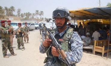 المراقبون الدوليون المخطوفون في سوريا يصلون الأردن