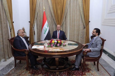 الرئاسات الثلاث تدعو إلى حسم مسألة الكابينة الحكومية وإقرار الموازنة