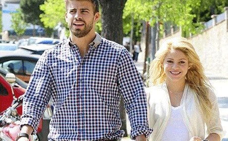 اتهام شاكيرا وكارلوس فيفز بسرقة أغنية كوبية 