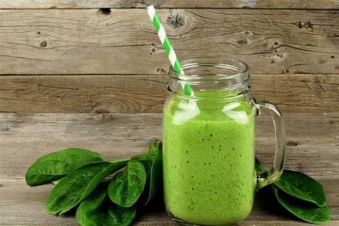 لن تتصوروا فوائد عصير السبانخ على جسمكم!