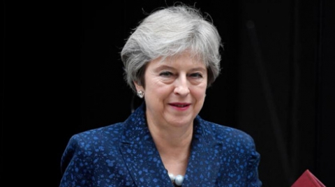 50 نائباً بريطانياً يبحثون إمكانية إقالة ماي 