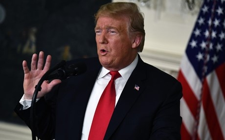 ترمب: نحن نقتل الدواعش بالنيابة عن روسيا وإيران وسوريا والعراق