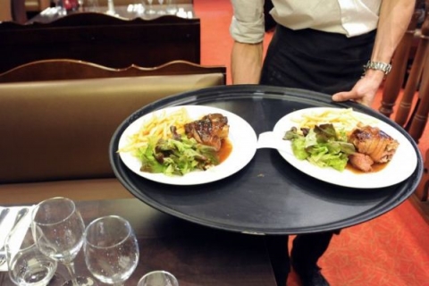 بريطانيا تحدد سقفًا لعدد السعرات في الوجبات الجاهزة