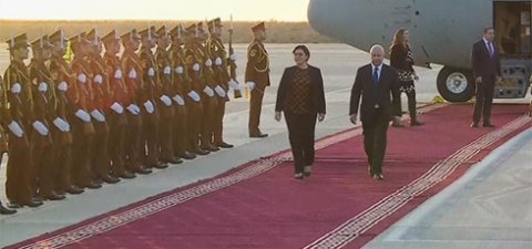 وزيرة دفاع إيطاليا تصل الى إقليم كوردستان