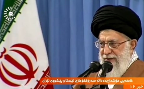 ماذا قال خامنئي في أول تعليق له على الاحتجاجات في إيران؟ 
