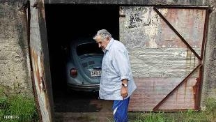 رئيس اوروجواي يرفض مليون دولار ثمنا لسيارته المتواضعة