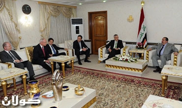 ناشطة كويتية تدعو إلى حل مشكلة العنوسة بشراء أزواج 