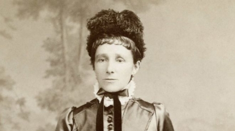 البارونة آن بلانت: عاشقة الخيول العربية والحياة البدوية التي عشقت مصر ودفنت فيها