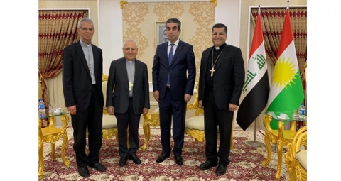 البطريرك ساكو يطرح قضية على محافظ دهوك