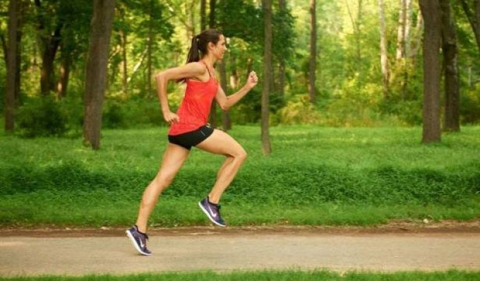 اركضي دقيقة واحدة يومياً لحماية عظامك