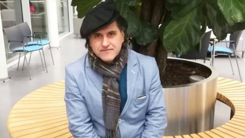 العراقيون يهرعون الى السياسة.. وهذه هي الأسباب