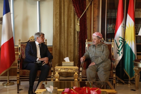 	 السفير الفرنسي: مبدئياً، فرنسا ليست ضد الإستفتاء 