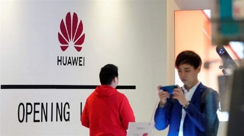 سخرت من هواوي فانقلب السحر على الساحر