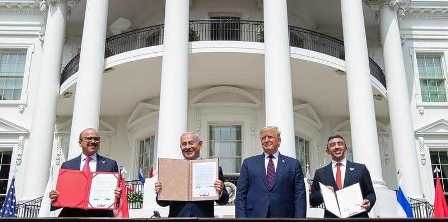 معاهدة السلام التاريخية.. هكذا علق ساسة وخبراء حول العالم