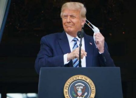 حدد موعد أول خطاب لمناصريه … ترامب يتحدى مرضه ويعلن استئناف نشاطه الانتخابي وبايدن يصفه بـ”المتهور”