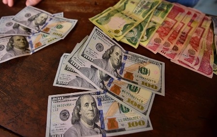 اقتصاديون ونواب يحذرون من اضرار 