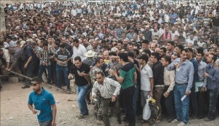 رحلة شاقة عبر خط التماس بين الپیشمرگه‌ و«داعش» قرب كركوك 