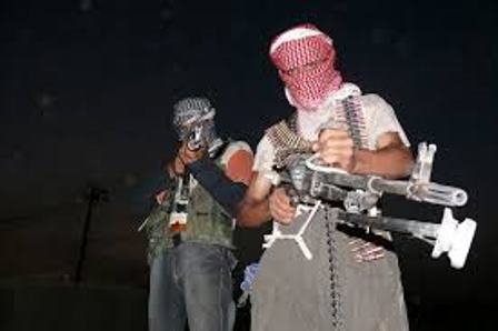 جماعات مسلحة تجبر مستثمرين على الدفع لبناء أضرحة دينية في العراق!