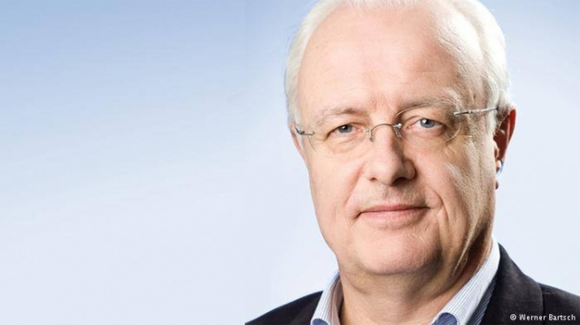 مدير معهد GIGA الألماني يتحدث لمجلة كولان:الحدث الجديد في تأريخنا المعاصر هو الدعم الكبير للألمان حول تسليح ألمانيا لقوات بيشمه ركه كوردستان